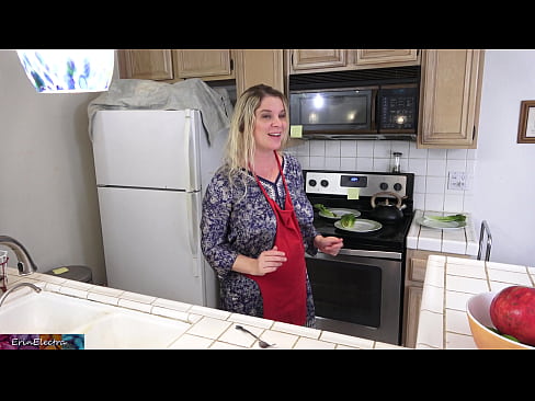 ❤️ A madrasta o ordenha na cozinha antes de sua data ❤️ Porno vk em pt-br.xxxdl.ru ❌❤